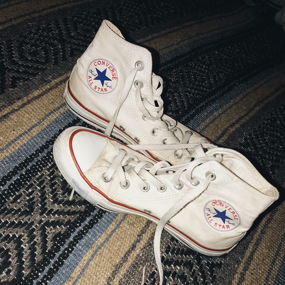 WHITE // ALL STAR Chuck Taylor Converse ⭐️ //